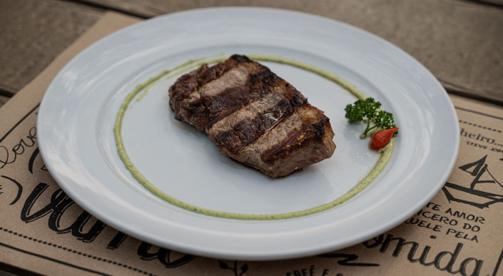 Contra-filé executivo é uma das opções do Restaurante VAMO