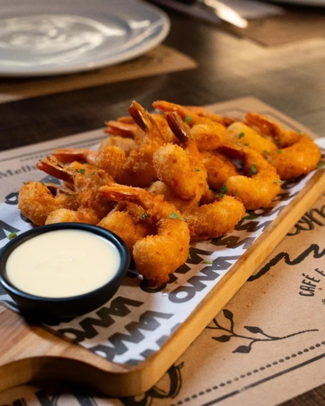 Camarões sempre são uma ótima escolha pra começar! 🦐 Perfeitos pra petiscar, brindar e abrir o apetite enquanto o prato principal não chega. 📍 Abelardo Bueno, 800 📍 Bossa Nova Mall (@bossanovamall) 📍 Downtown (@downtownrj) 📍 Lagoa #VAMO #VamoSteakBar