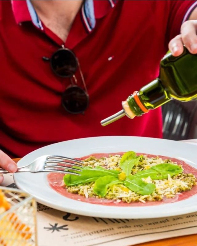 Carpaccio fresco e saboroso: a escolha certa pra começar bem no VAMO. 📍 Abelardo Bueno, 800 📍 Bossa Nova Mall (@bossanovamall) 📍 Downtown (@downtownrj) 📍 Lagoa #VAMO #VamoSteakBar